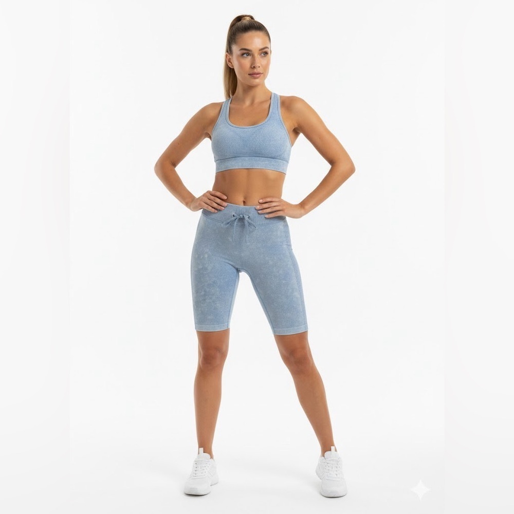 Women's Athletic Shorts in Light Blue Seamless Smooth Fit